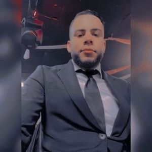 Meet your Posher, Javier